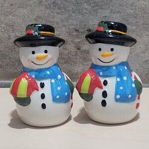 Vintage Christmas Snowman Salt and Pepper Shakers Ceramic